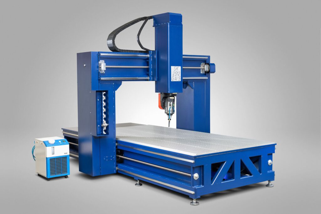 CNC Portalfräsmaschine von Köhler in Kirschweiler mit SMC Kühlgerät